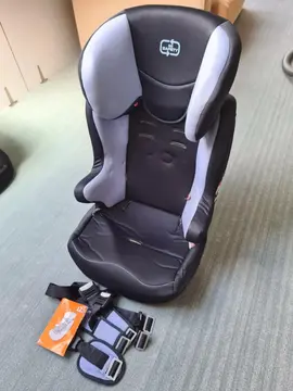 siège auto pour enfant à partir de 9 kg