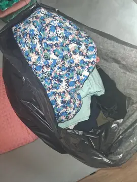 lot vêtements différentes tailles