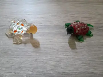 2 tortues en verre