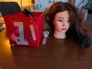 Tête à coiffer