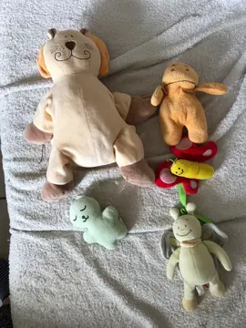 LOT PELUCHES