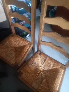 4 chaises de salle à manger