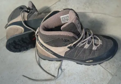 Chaussure de randonnée T40
