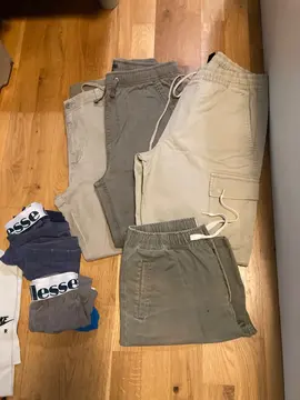 lot pantalons, t shirt, calcons taille M/ L ou T16