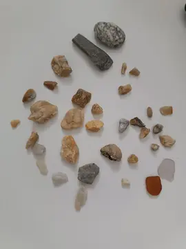 Petits cailloux trésor d'enfant