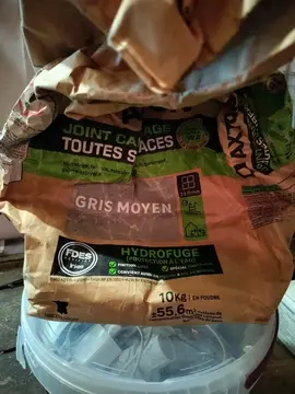 Joint à carrelage