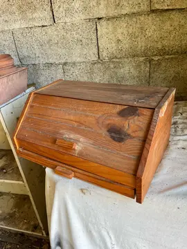 une boîte à pain.