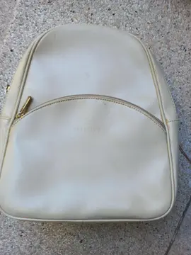 Petit sac à dos couleur crème