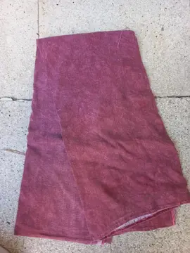 Chute de tissus en coton couleur bordeaux