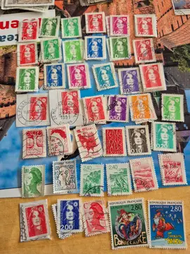 timbres France 30.8.25 lot 1