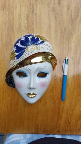masque en porcelaine