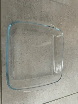 Plat à four