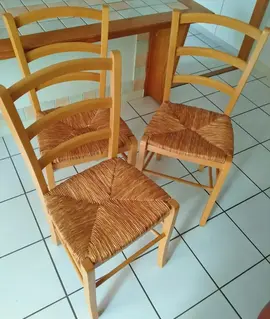 3 chaises