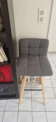 2 chaises de bar