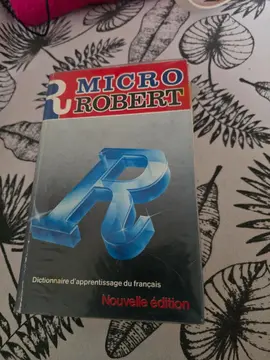 DICTIONNAIRE MICRO ROBERT