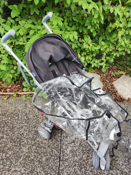 poussette canne pliable + protection pluie