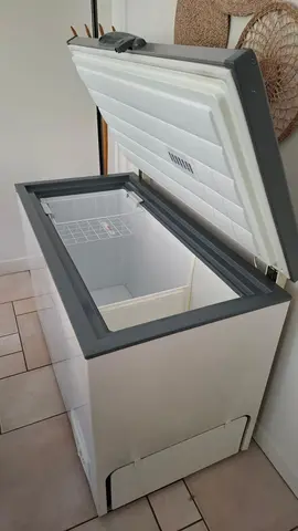 congélateur coffre dim 140x60 contenance 400 l