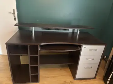 Bureau avec étage