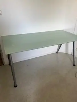 Bureau avec plateau en verre