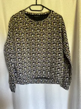 sweat-shirt