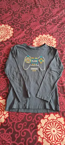 tee-shirt manches longues 8 ans