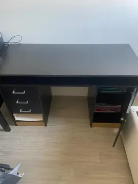 bureau en bois noir