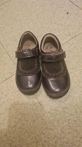 chaussures 25