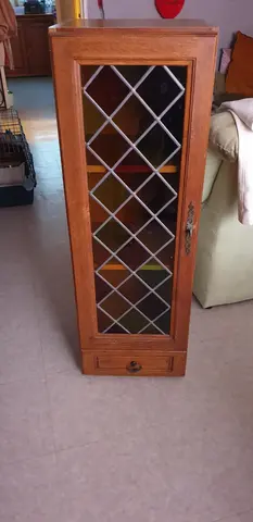 Meuble à vitraux