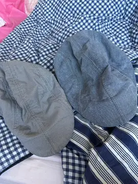 Lot de casquettes