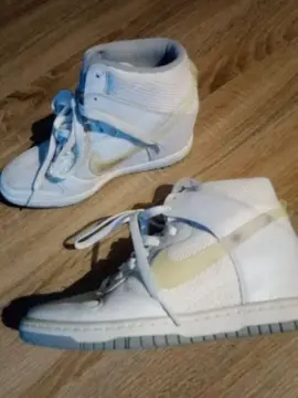 CHAUSSURES