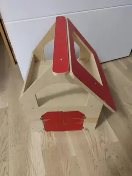 Maison en bois pour poupées etc