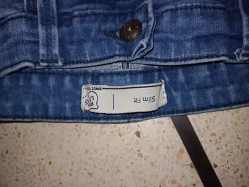 Jean en coton bleu taille XS