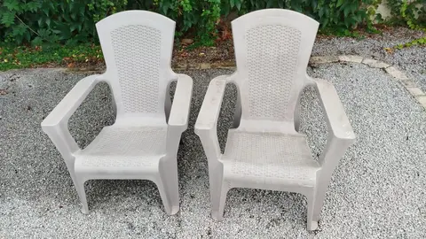 Lot 2 fauteuils exterieurs