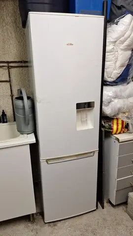 frigo congélateur larg 60cm hauteur 180cm