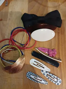 Barrettes et élastiques à cheveux