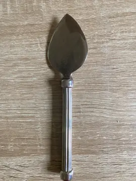 Pelle à fromage