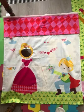 maison de princesse en tissu