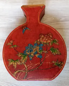 Vase chinois (imitation cuir)