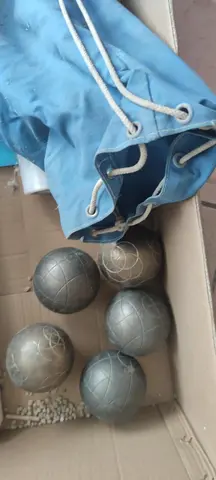 10 boules de pétanques
