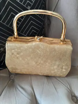 Petit sac doré