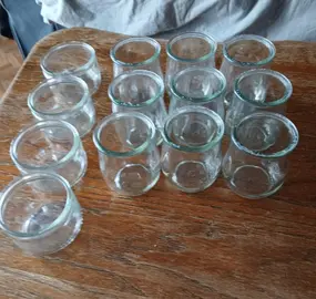 13 Pots en Verre