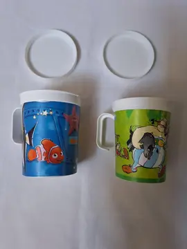 tasses avec couvercles