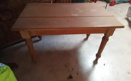 Petite table à retaper
