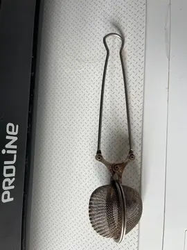 Pince à thé