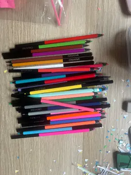 Lot - Crayons de couleurs
