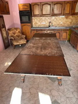 table en bois avec rallonge, plus chaise