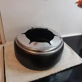 Poêlon à fondue (manque les fourchettes)