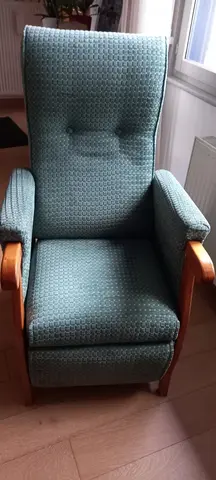 donne fauteuil