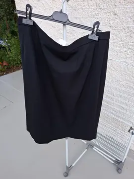 Jupe droite marque SYM noire T50