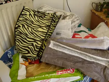 5 sacs de supermarché